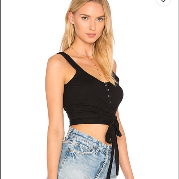 Privacy please crop top - Picture 1 of 4
